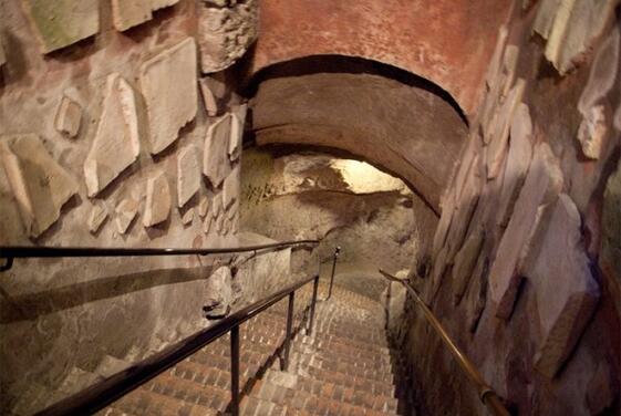 Tour privato della Via Appia e delle catacombe romane
