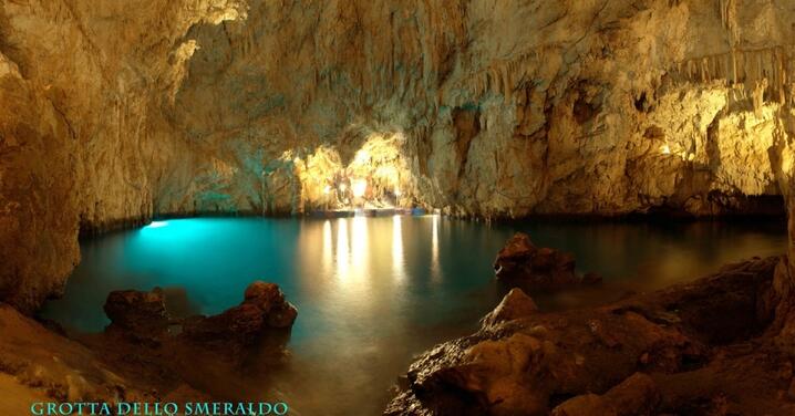 Scopri la Grotta dello Smeraldo-1