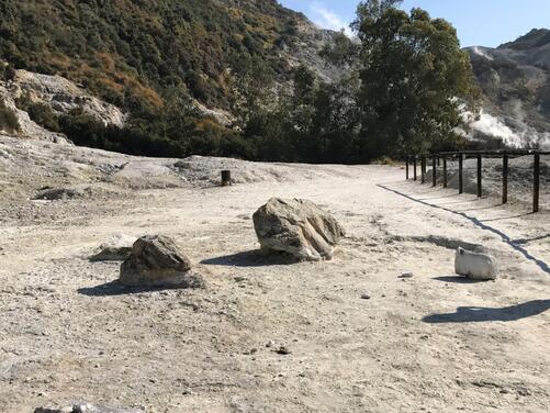 Scopri i Campi Flegrei e la Solfatara-3
