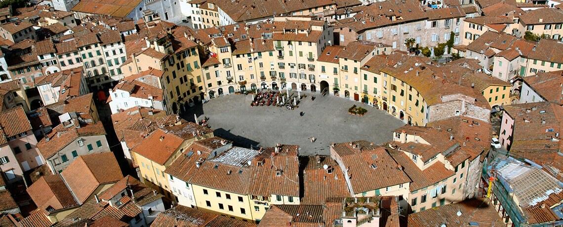 Tour di un giorno a Lucca e Pisa